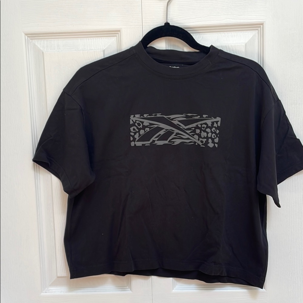 Reebok Charcoal Graphic baggy crop top